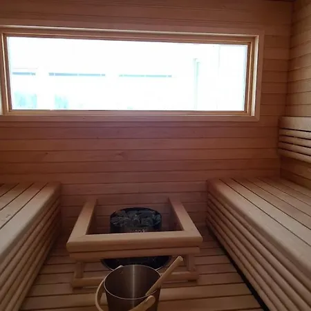 Вилла Lakeside Luxe *