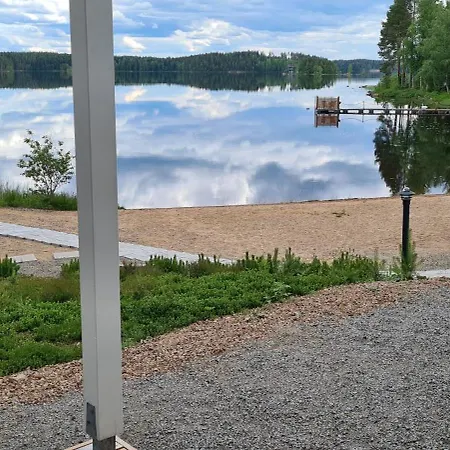 Lakeside Luxe * Korospohja