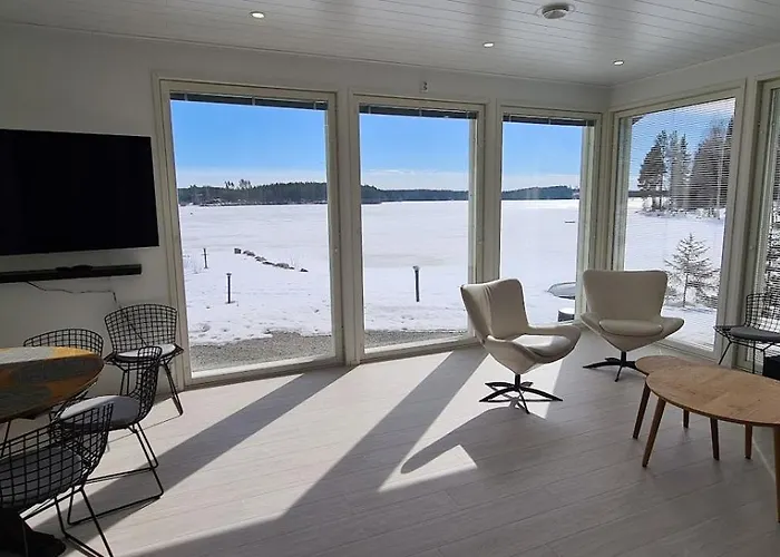 Lakeside Luxe Korospohja