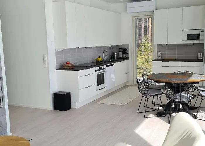 فيلة Lakeside Luxe *