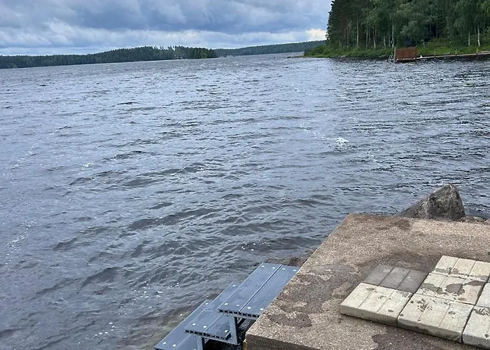 Βίλα Lakeside Luxe Korospohja