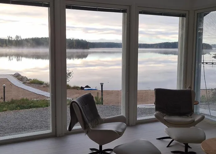 Lakeside Luxe Korospohja